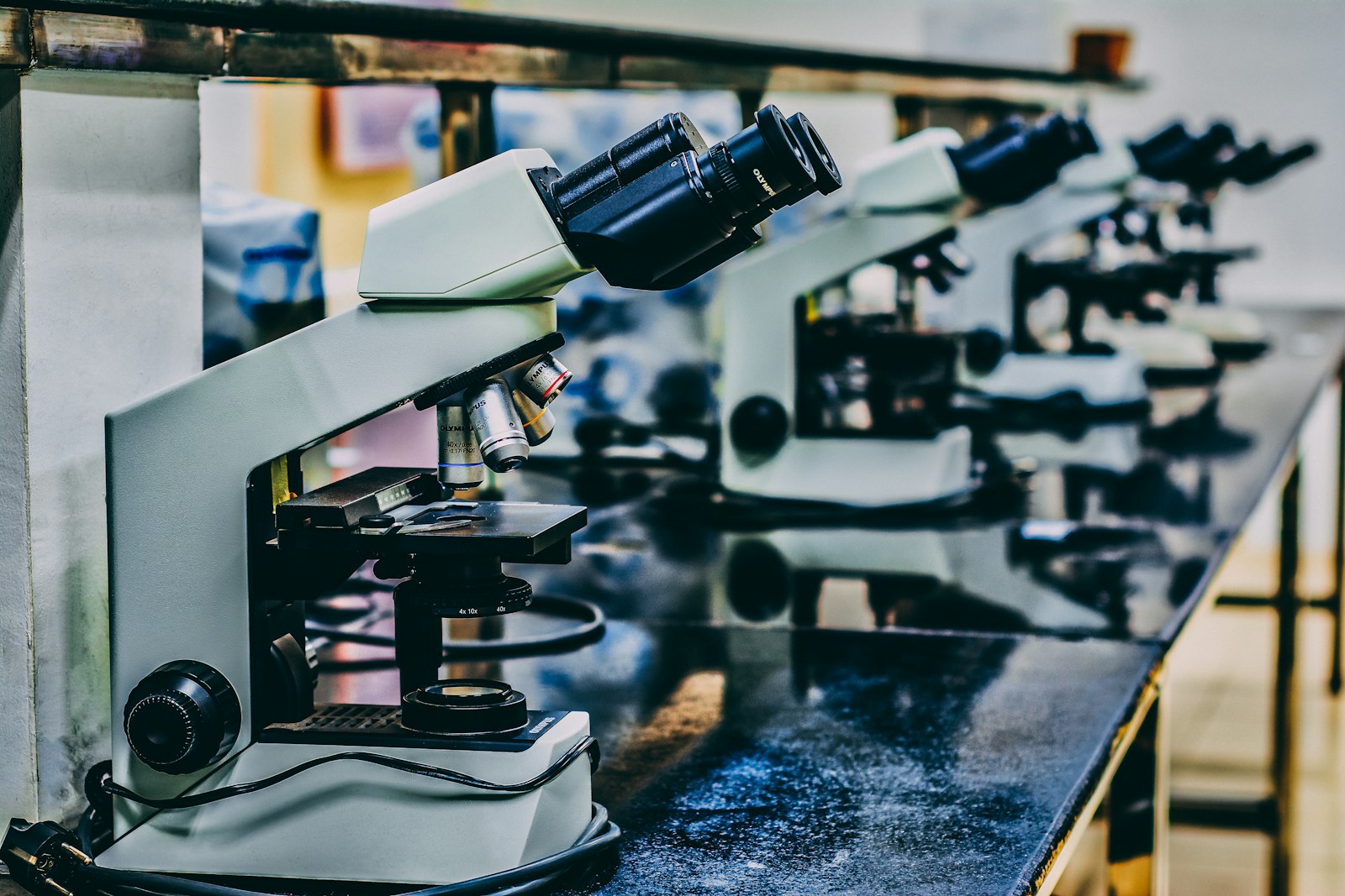 Laboratory microscopes